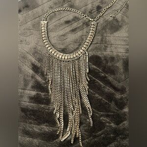 Elegant Silver tone  Fringe Necklace